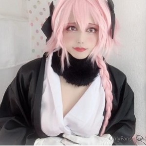 onlyfans日本女装大佬coser（momo），cosplay二次元热门动漫人物高质量写真 [22V+10G]