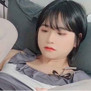 韩国ts主播Lua视频合集：颜值审美无敌，OnlyFans上的小飞机男伴妹子TS攻守34V4.9G资源